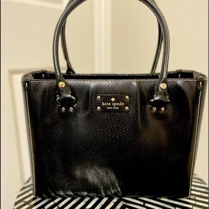 Leather tote bag
